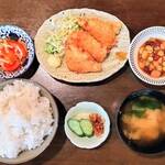 海樹 - 肉の日替わり定食（豚ももひとくちカツ定食）
