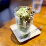 アランチャ - セットのサラダ