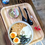 手打ち蕎麦 鶴 - 全部のせ　煮卵