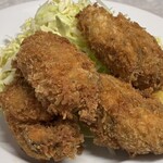 伊勢屋食堂 - 大粒カキフライ