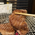 炭火焼肉ホルモン うらら - 美しすぎる