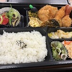 松風 - お弁当は日替わりの旬の食材を用いた和定食弁当でした。