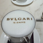 ブルガリ イル・カフェ 阪急うめだ本店 - カフェラテ