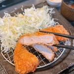手打とんかつ　しま家 - 料理写真:左から２番目✨キャベツはおかわりしたやつ