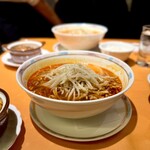 銀座 桃花源 - 酸辣湯麺