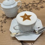 カフェ ディオール by アンヌ＝ソフィー・ピック バンブー パビリオン - 