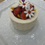 カフェ ディオール by アンヌ＝ソフィー・ピック バンブー パビリオン - 