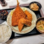 土鍋炊きご飯 おこめとおかず - 