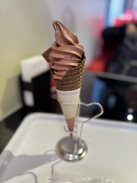 生チョコソフト！』by qjpwx : 神戸フランツ umieモザイク店 (KOBE