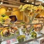 パンどろぼうカフェ - レジ横のコーナー②