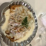 ロージナ茶房 - 昔ながらのナポリタンホワイトソースがけ