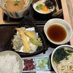 銀座 木屋 - 料理写真:天ぷら定食1144円、とろろご飯定食1089円