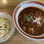 紅虎餃子房 イオンモール草津店 - 「担々麺セット 炒飯」(税込1,408円)