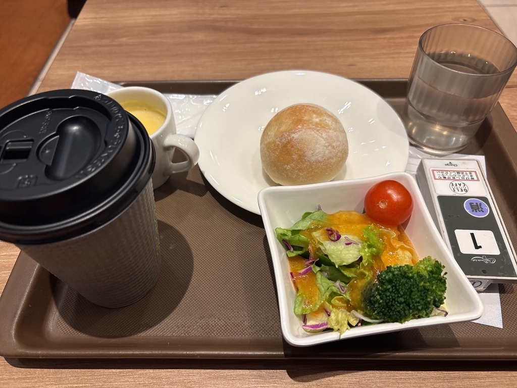 写真 : デリカフェ・キッチン オオサカ ミドウ （DELI CAFE KITCHEN