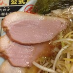 ラーショマルミャー - 鴨チャーシュー。クセはなく味がしっかりついている。