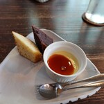 旬家ばんちゃん - 自家製プリン/シークワーサーと黒紫米のシフォンケーキ