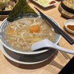 丸源ラーメン 吹田千里店 - 