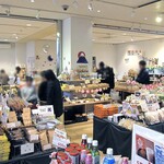 道の駅 たけはら - 売店