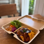 ペコリーノ・カフェ - テイクアウトでお手軽に。
オムライス　