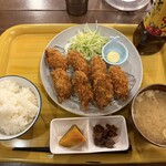 海鮮市場 どんどん - カキフライ定食