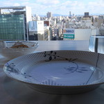 アロマフレスカ - お皿と外の風景