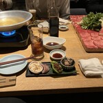 水炊き吟醸もつ鍋 由乃 - 