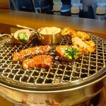 和牛卸直営焼肉 タンとハラミ まっちゃん - 