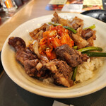 松屋 - カルビと特選ブリスケット肉の合い盛り丼～☆