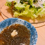 激太魚 - お通しのもずく酢、最近もずく食べてなくて新鮮で良きでした