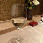 個室会席 北大路 - 今夜は白ワインにしました。