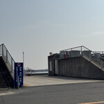 食堂はまかぜ - 駐車場入口