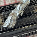 食堂はまかぜ - 焼きはまぐり(アルミホイル包み)