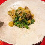 tent - 薪香るサルシッチャと菜の花のオレキエッテ