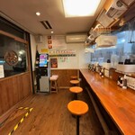 担担麺や 天秤 - 店内