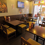 串カツ さくッ咲 - 内観写真:テレビを観ながら楽しく飲めます