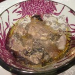 北新地Koutaro - 牡蠣はお塩のジュレソースでいただくお塩はフランスのゲランド