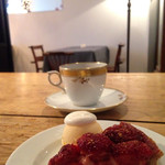 LENTO - ミニデザートと平日ランチにセットの珈琲