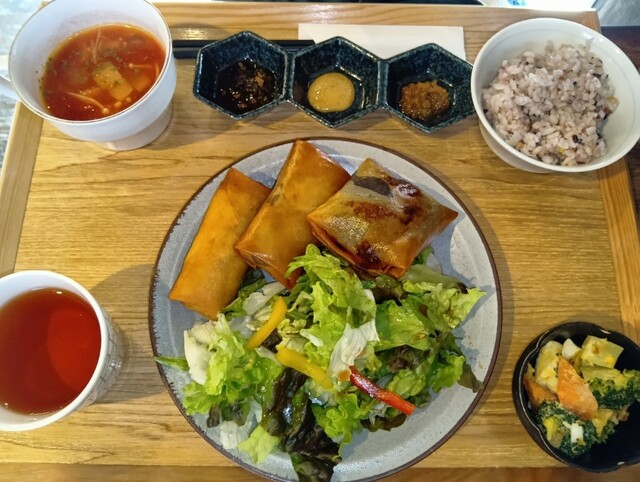 はるまき食堂 凸凹 - 三河一宮/中華料理 | 食べログ