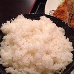 とろ豚 - ご飯（200円税別）