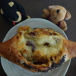 ブーランジェリー　ラ・テール - ハラペーニョとチキンのパン
