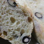 自家製酵母パン研究所 タネラボ - 黒豆ふんわり