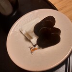 おか田 - 昆布と山芋の漬物