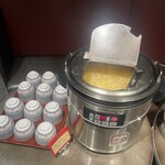 青龍門 - まだお客様の少ない時間でしたのでスープも満タンです