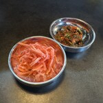 RAMEN HITONI YASASHIKU - 【tpニラ辛×紅生姜】