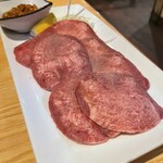 焼肉 多牛 - 上タン　ネギタレ付き