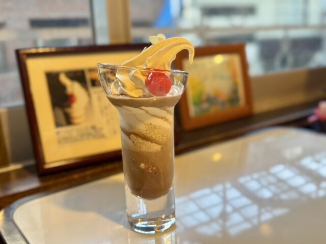 Ice cream Parlor Misono, Otaru, Japan