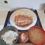 食堂 くろき - 生姜焼き定食