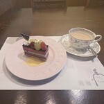 salon de the Tea shot - 