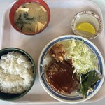 四日市港 第二船員会館 - 
