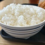 とんかつや さとう - ご飯（普通）：で量たっぷりもちもち！減らす女性も